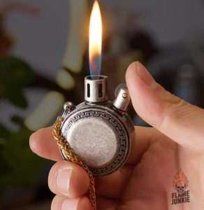 Accessoire de poche, briquet au style rétro