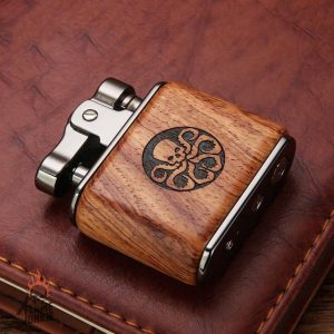 Briquet vintage avec motif unique