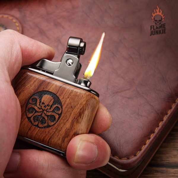 Briquet avec motif raffiné pour fumeurs