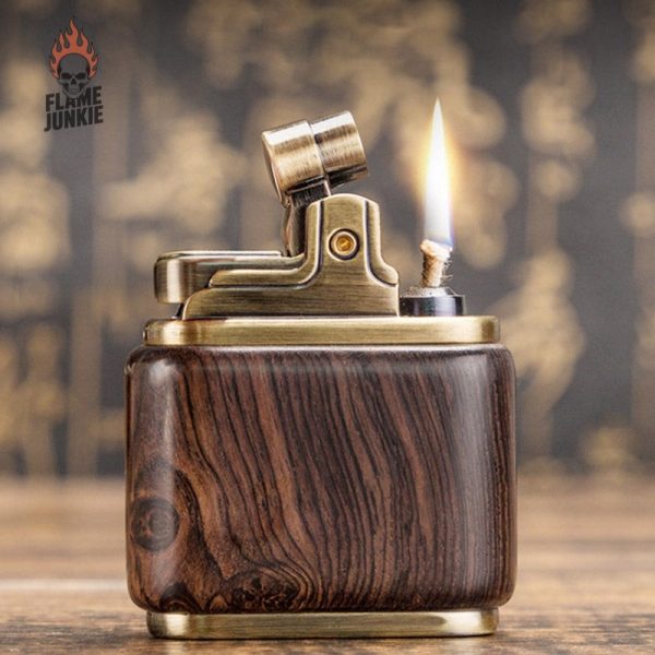 Briquet vintage, style authentique bois