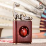 Briquet décoratif avec motif de balle vintage